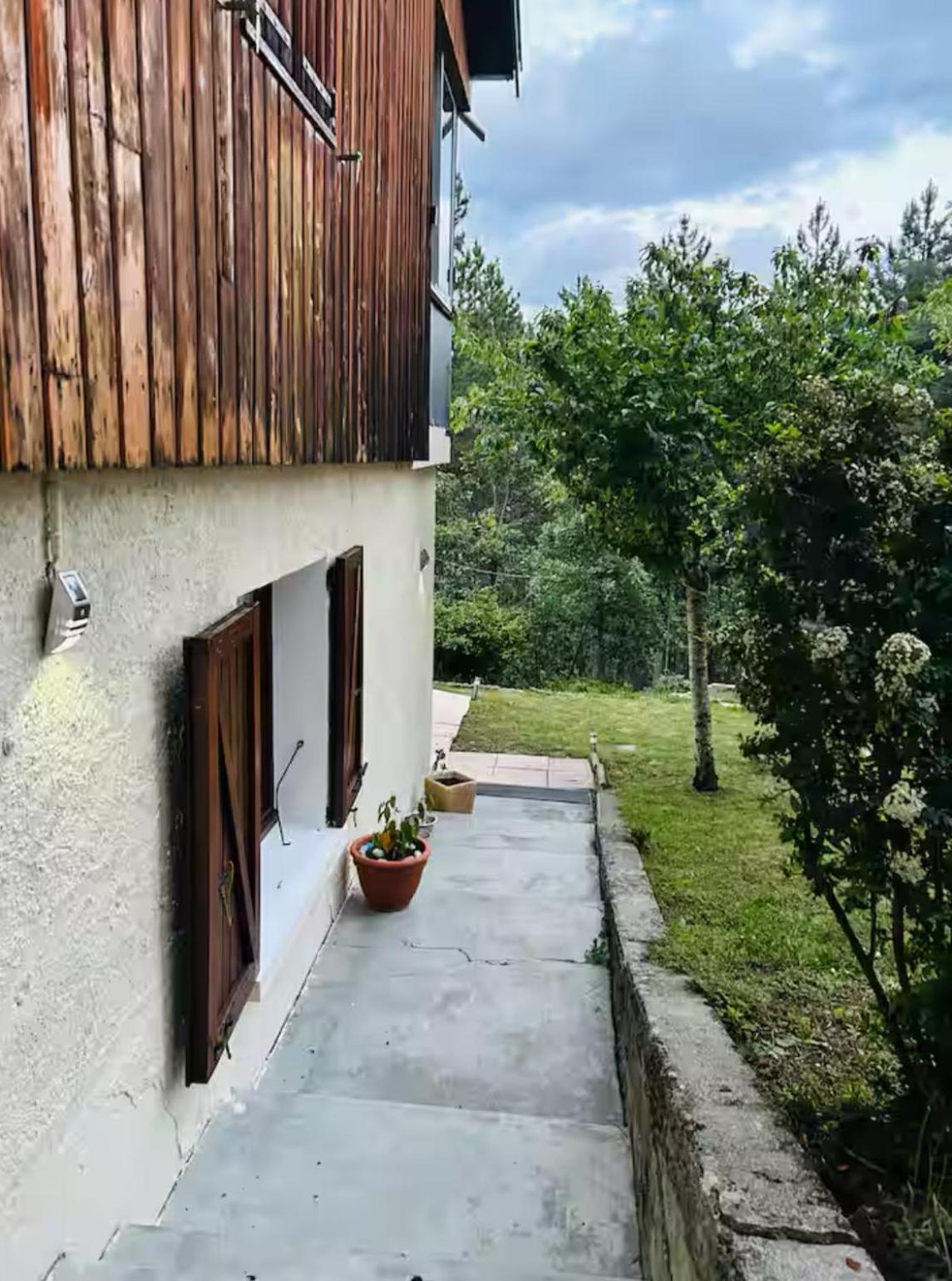 Forest Apartment *